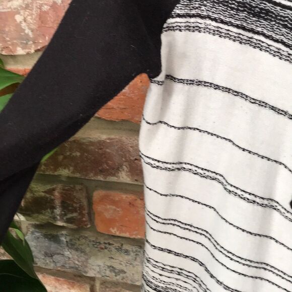 Calvin Klein XS Black and White Striped Flyaway Cardigan Sweater - Picture 3 of 6